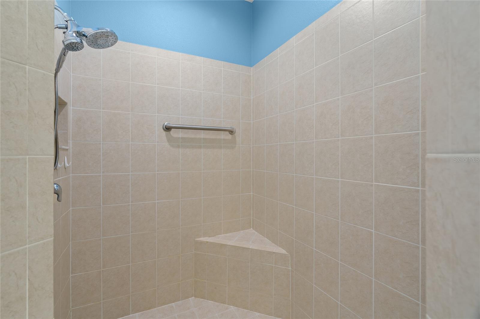 Image 19 of 42 For 15657 11th Terrace Rd