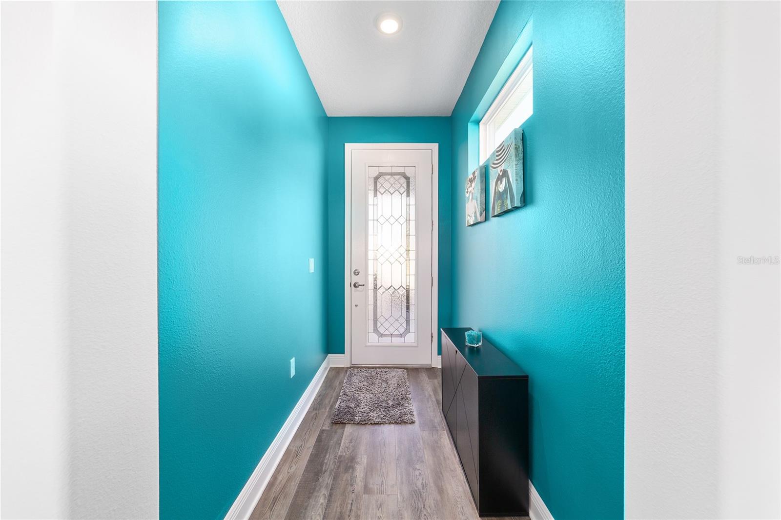 Image 11 of 50 For 10410 96th Loop