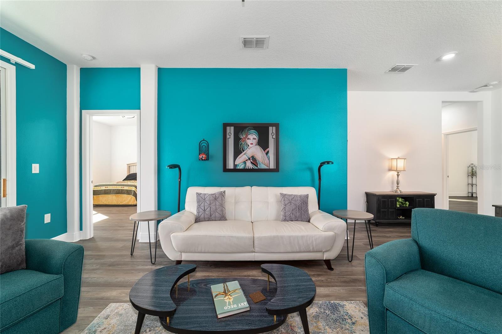 Image 18 of 50 For 10410 96th Loop