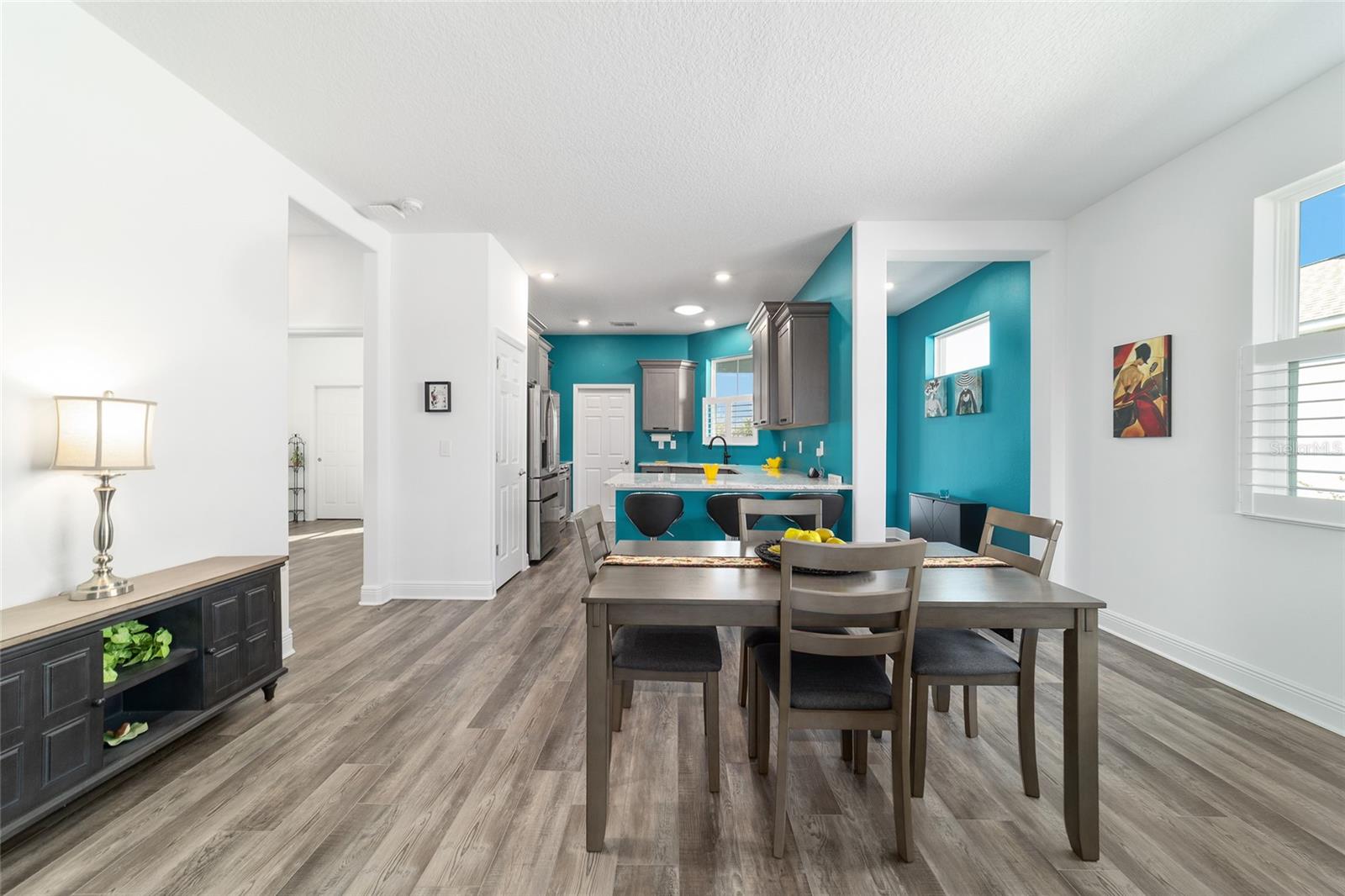 Image 22 of 50 For 10410 96th Loop