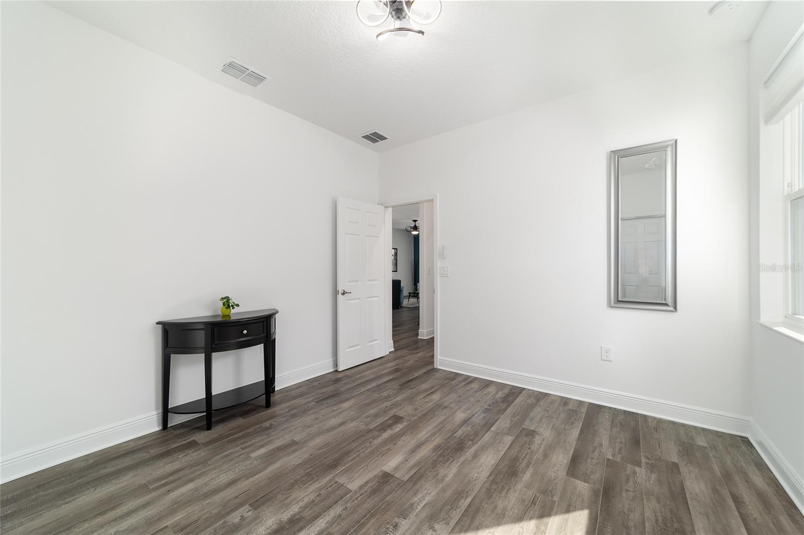 Image 42 of 50 For 10410 96th Loop