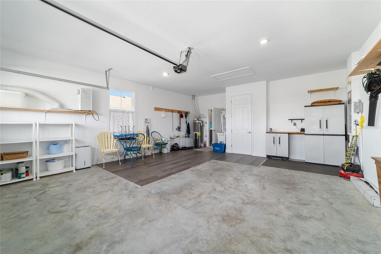 Image 46 of 50 For 10410 96th Loop