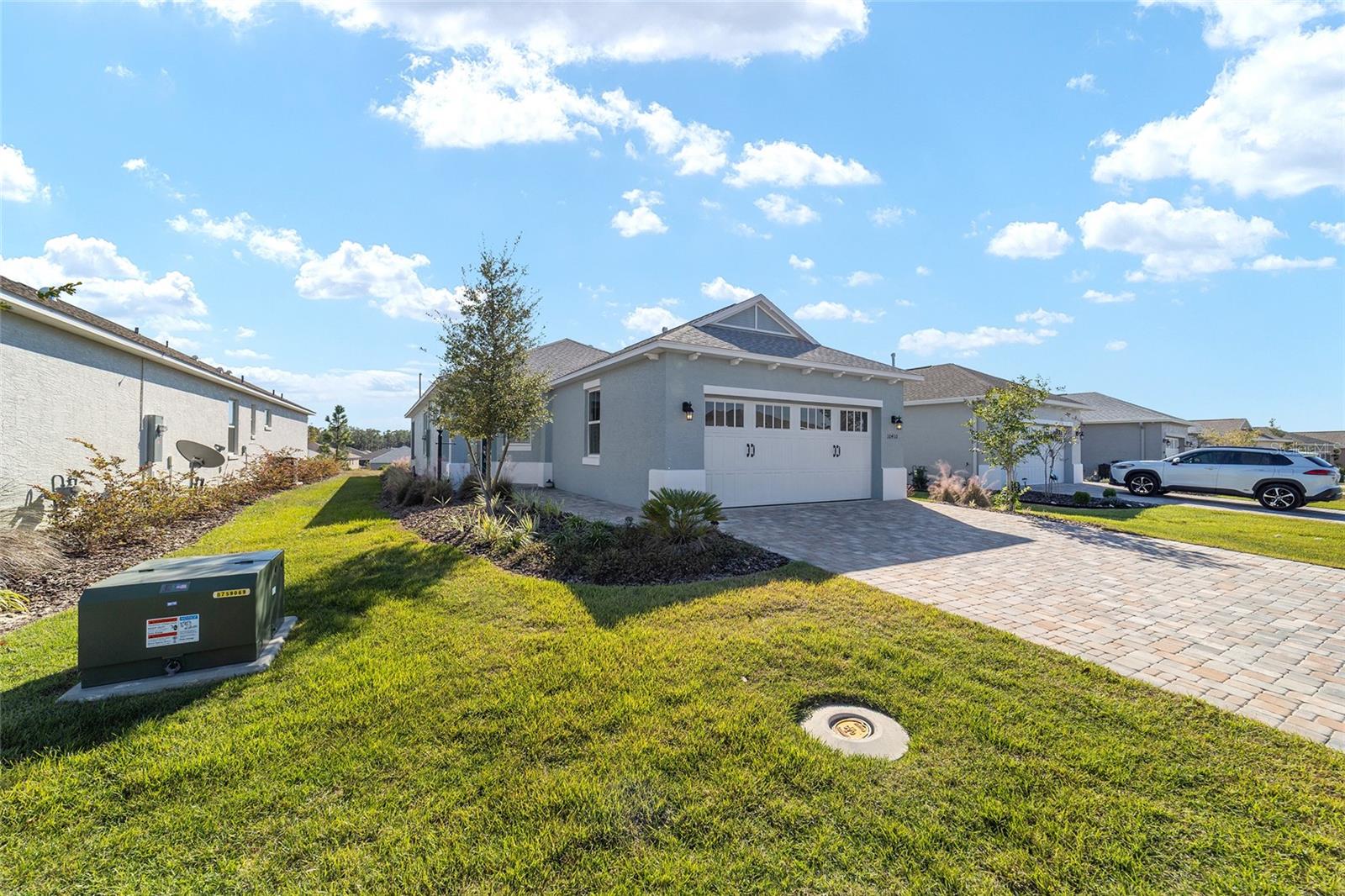 Image 5 of 50 For 10410 96th Loop