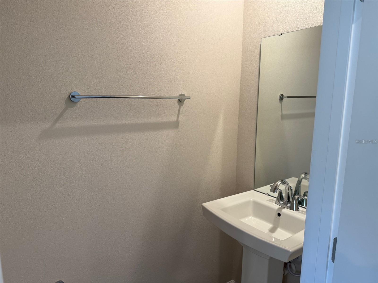 Image 2 of 20 For 1198 Port Blue Way