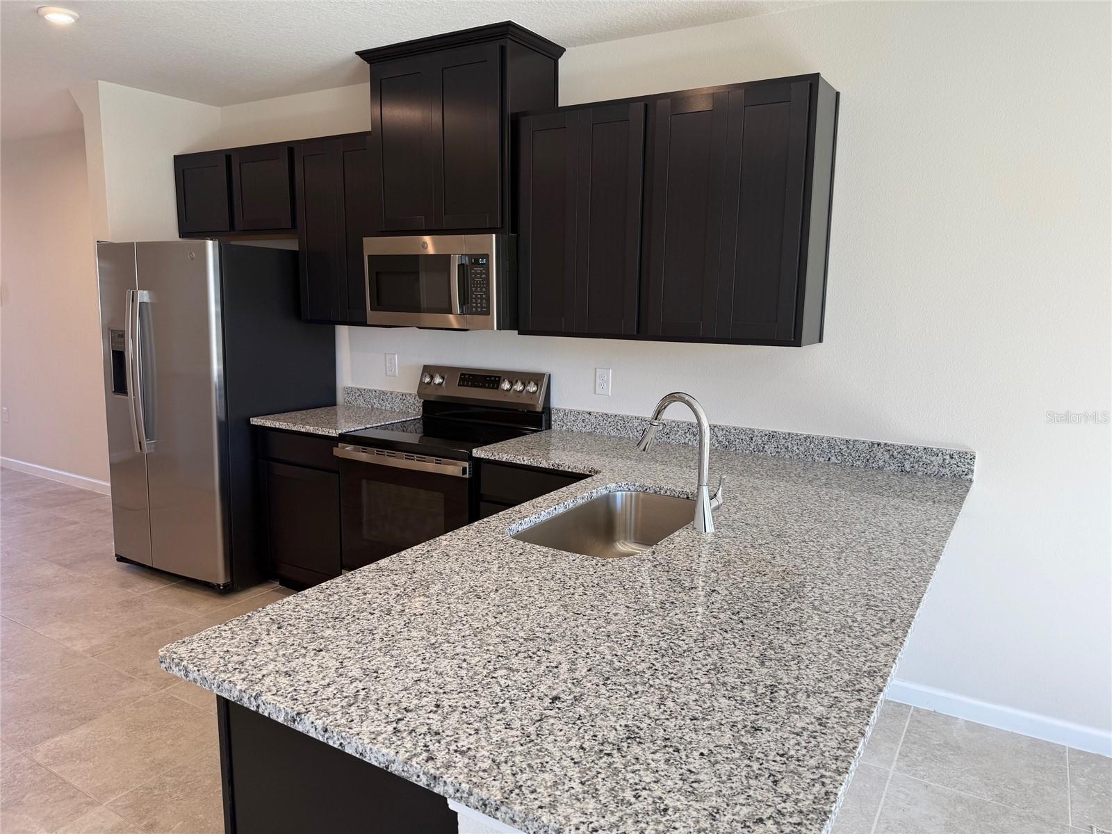 Image 5 of 20 For 1198 Port Blue Way