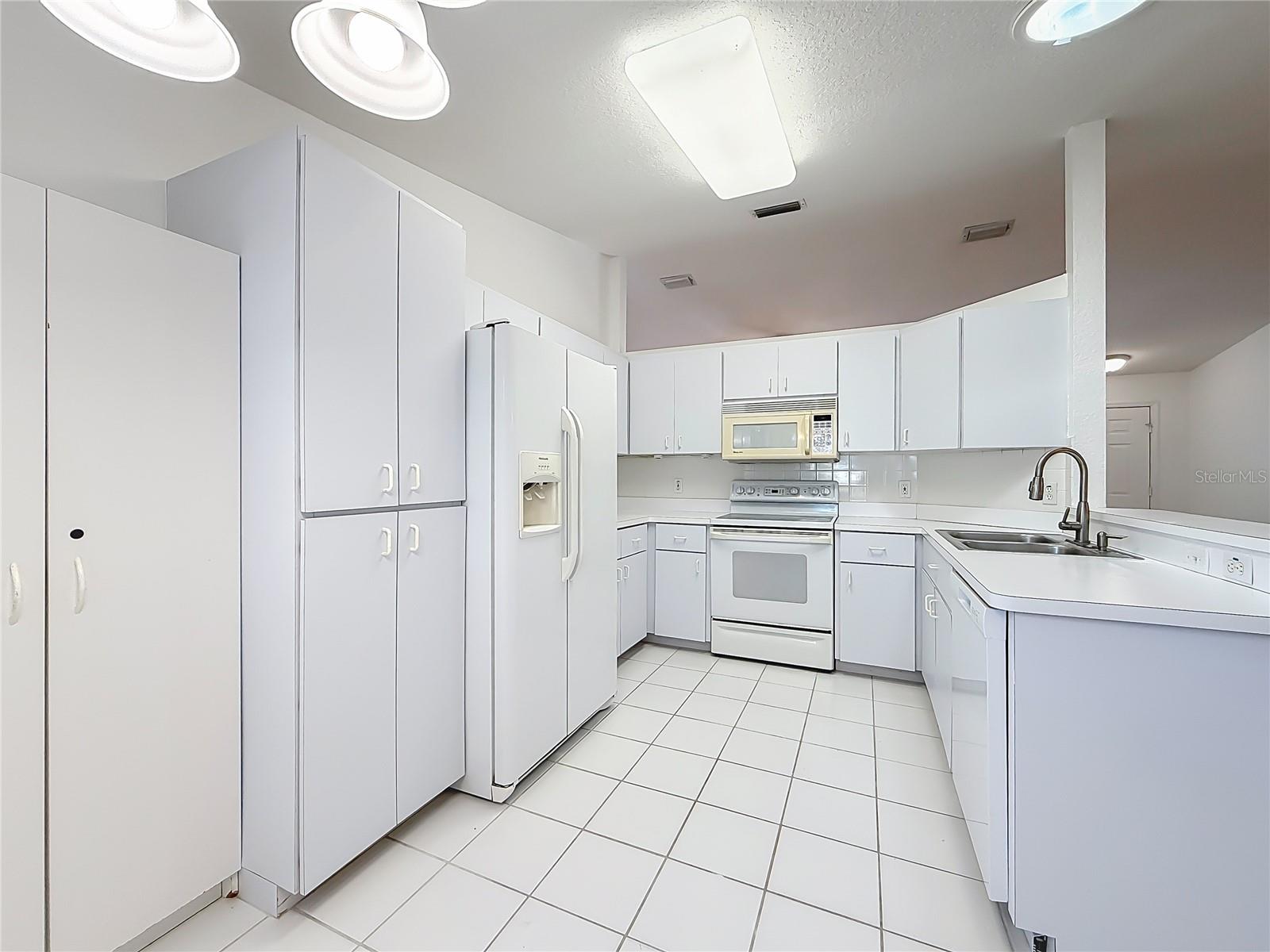 Image 17 of 56 For 6175 98th Loop