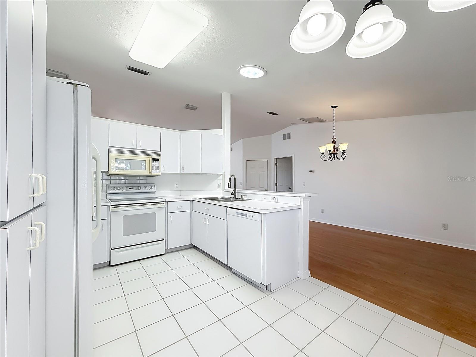 Image 18 of 56 For 6175 98th Loop