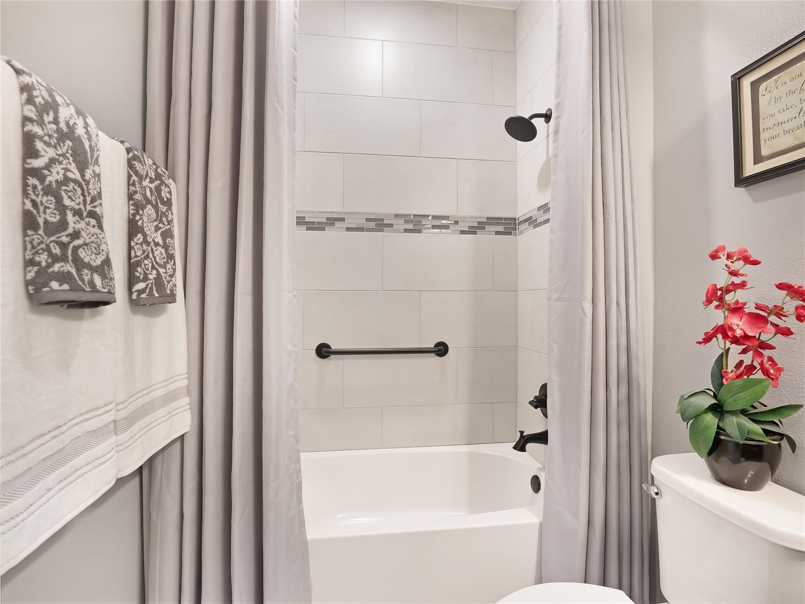 Image 31 of 57 For 10082 82nd Place Road