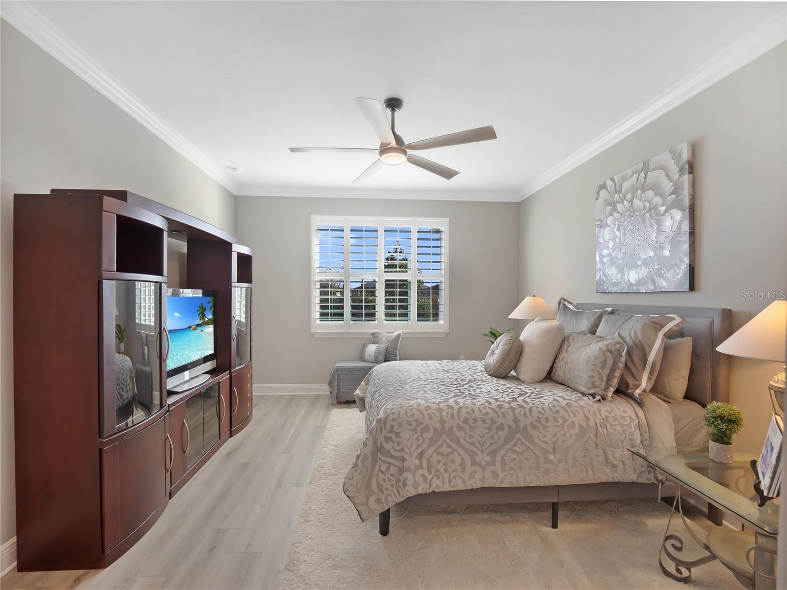 Image 33 of 57 For 10082 82nd Place Road