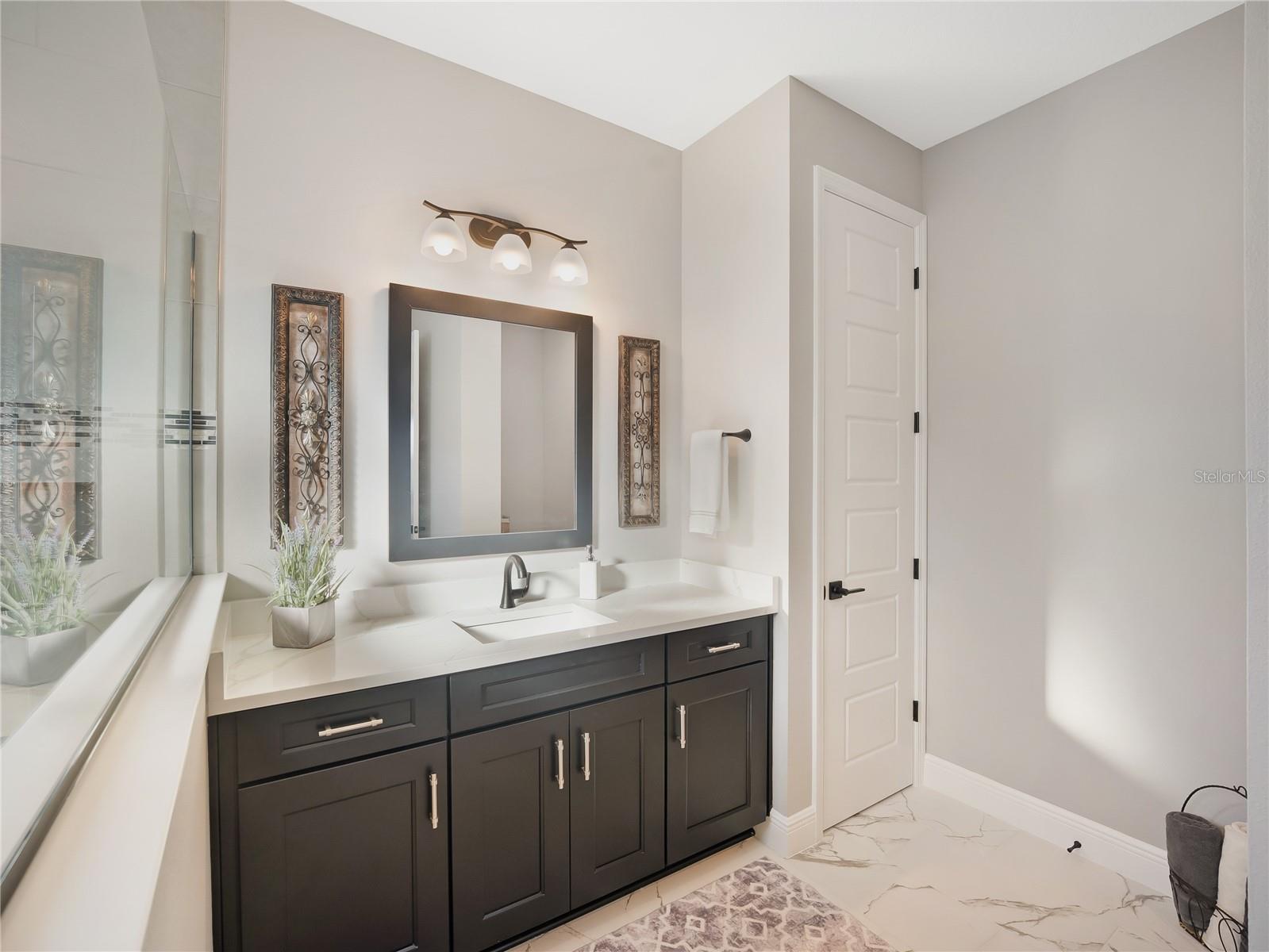 Image 36 of 57 For 10082 82nd Place Road