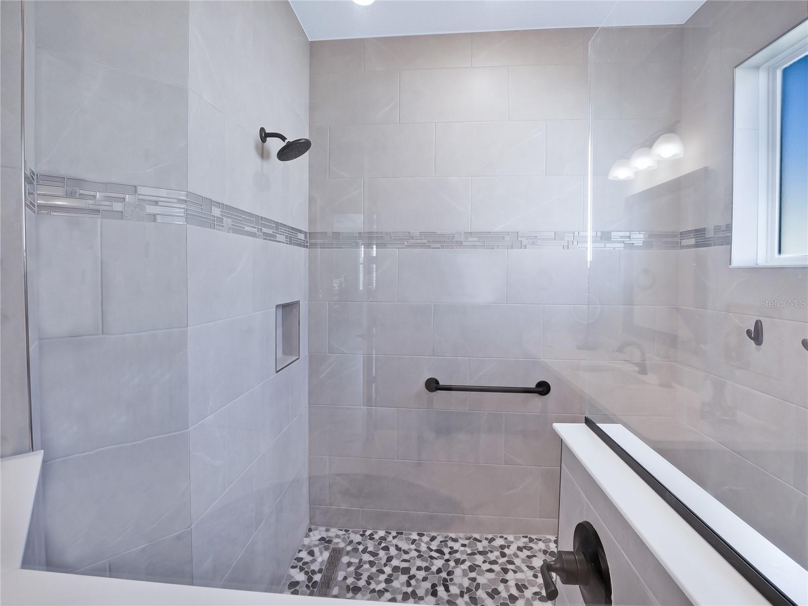 Image 46 of 57 For 10082 82nd Place Road