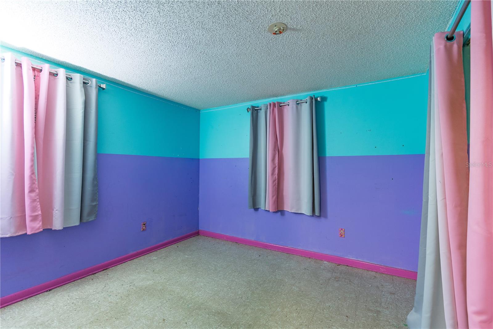 Image 16 of 28 For 4080 166th Place Road