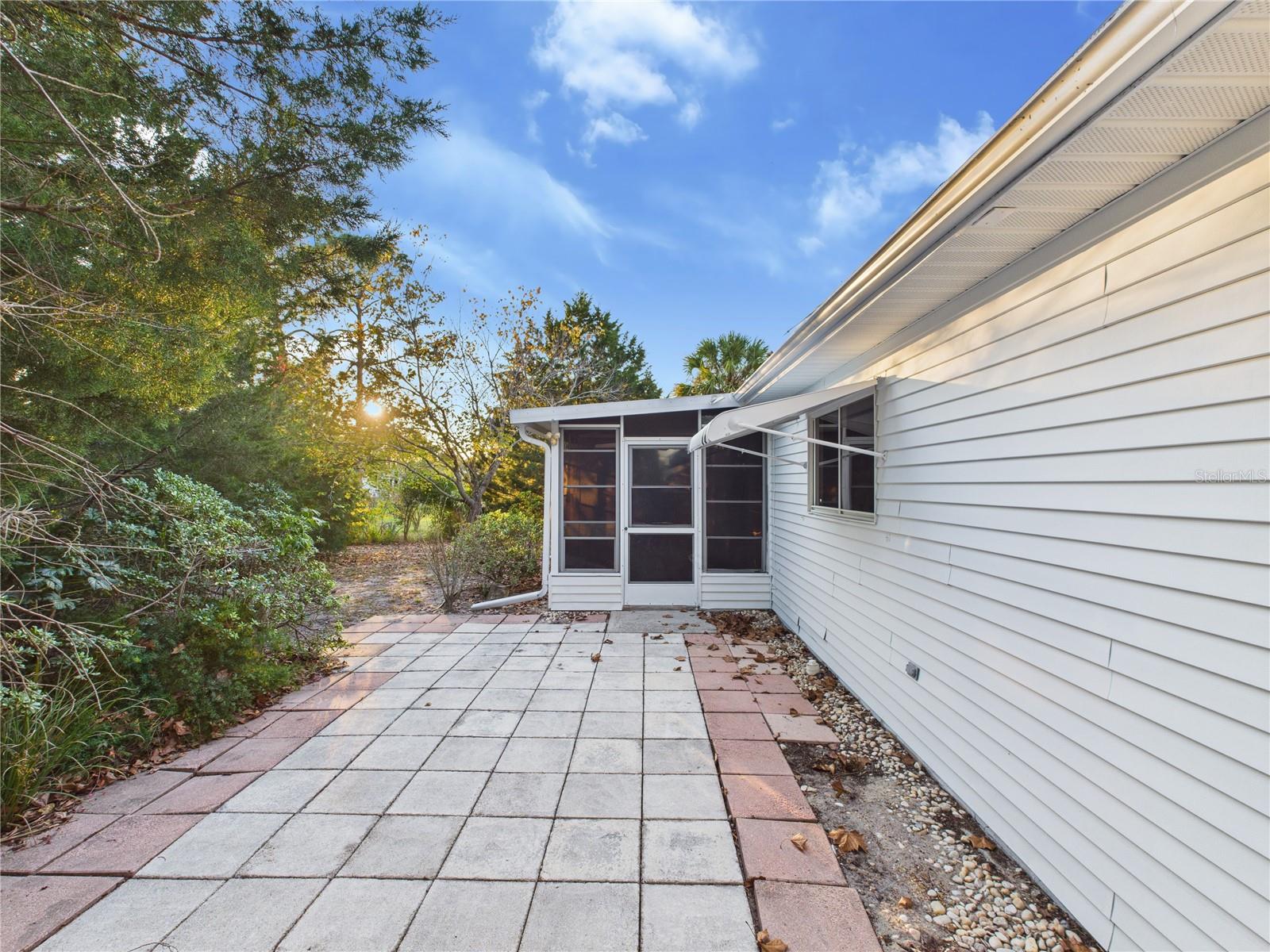 Image 19 of 26 For 8430 105th Place