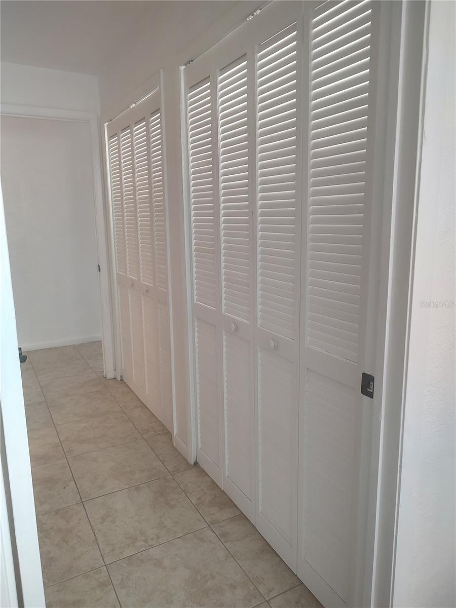 Image 19 of 30 For 12201 Sandalwood Drive 12201