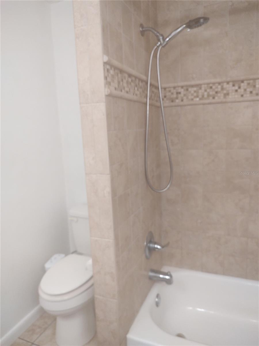 Image 22 of 30 For 12201 Sandalwood Drive 12201