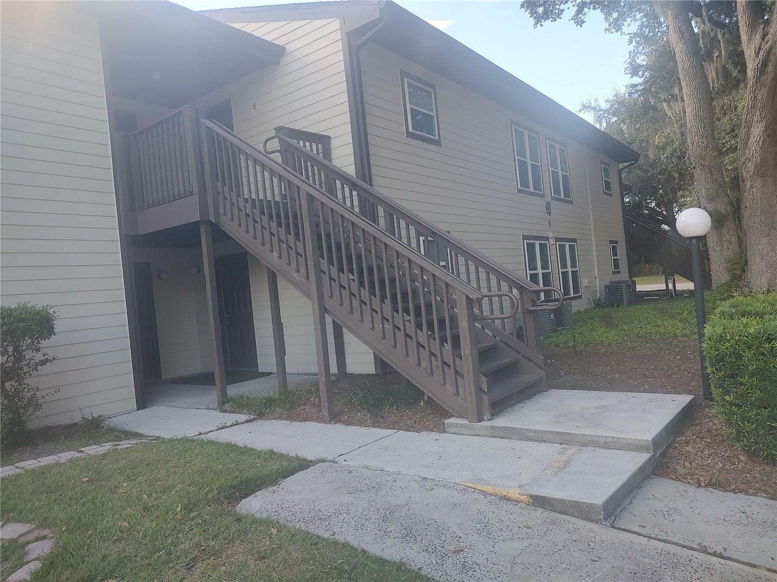 Image 24 of 30 For 12201 Sandalwood Drive 12201