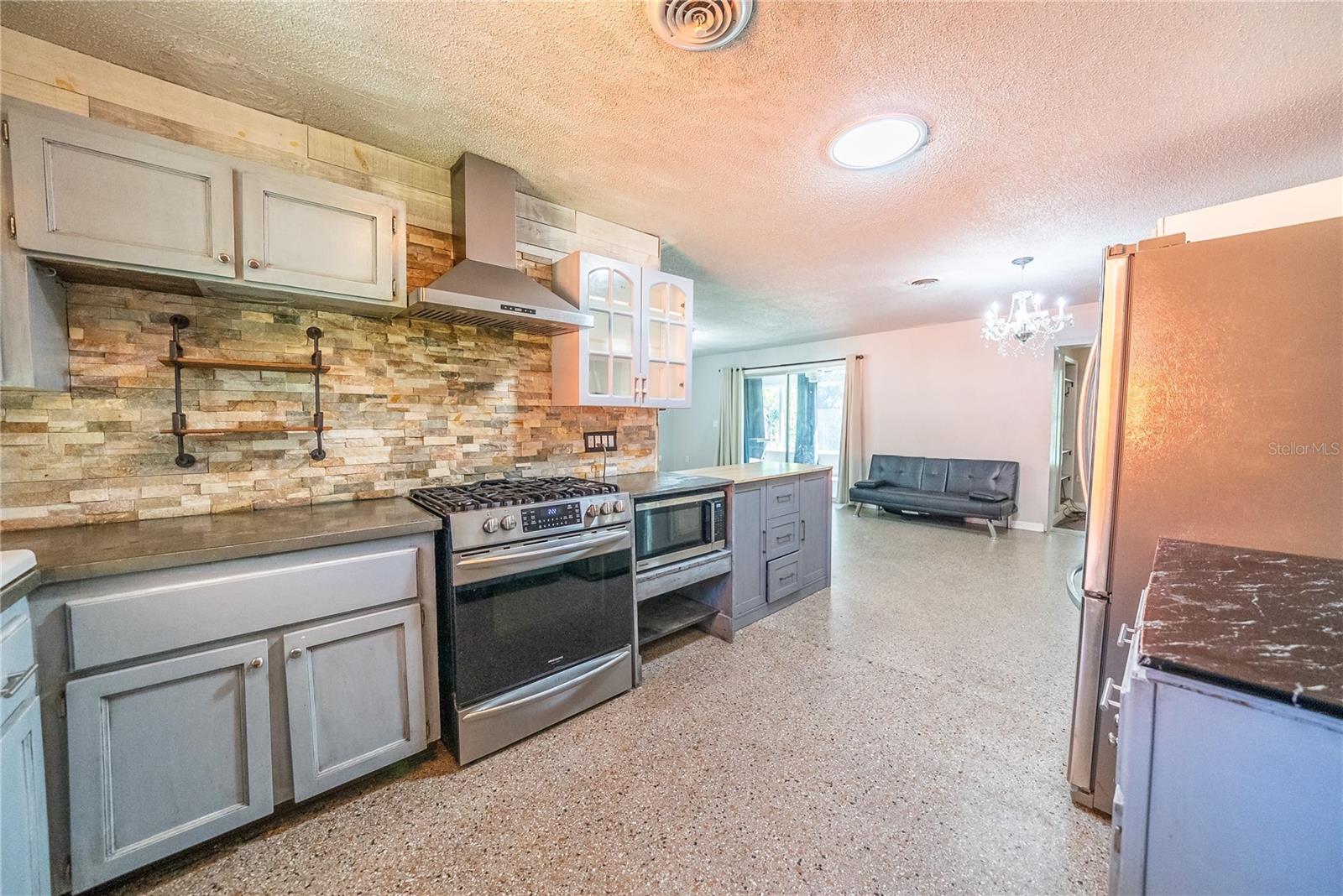 Image 7 of 48 For 1740 164th Circle