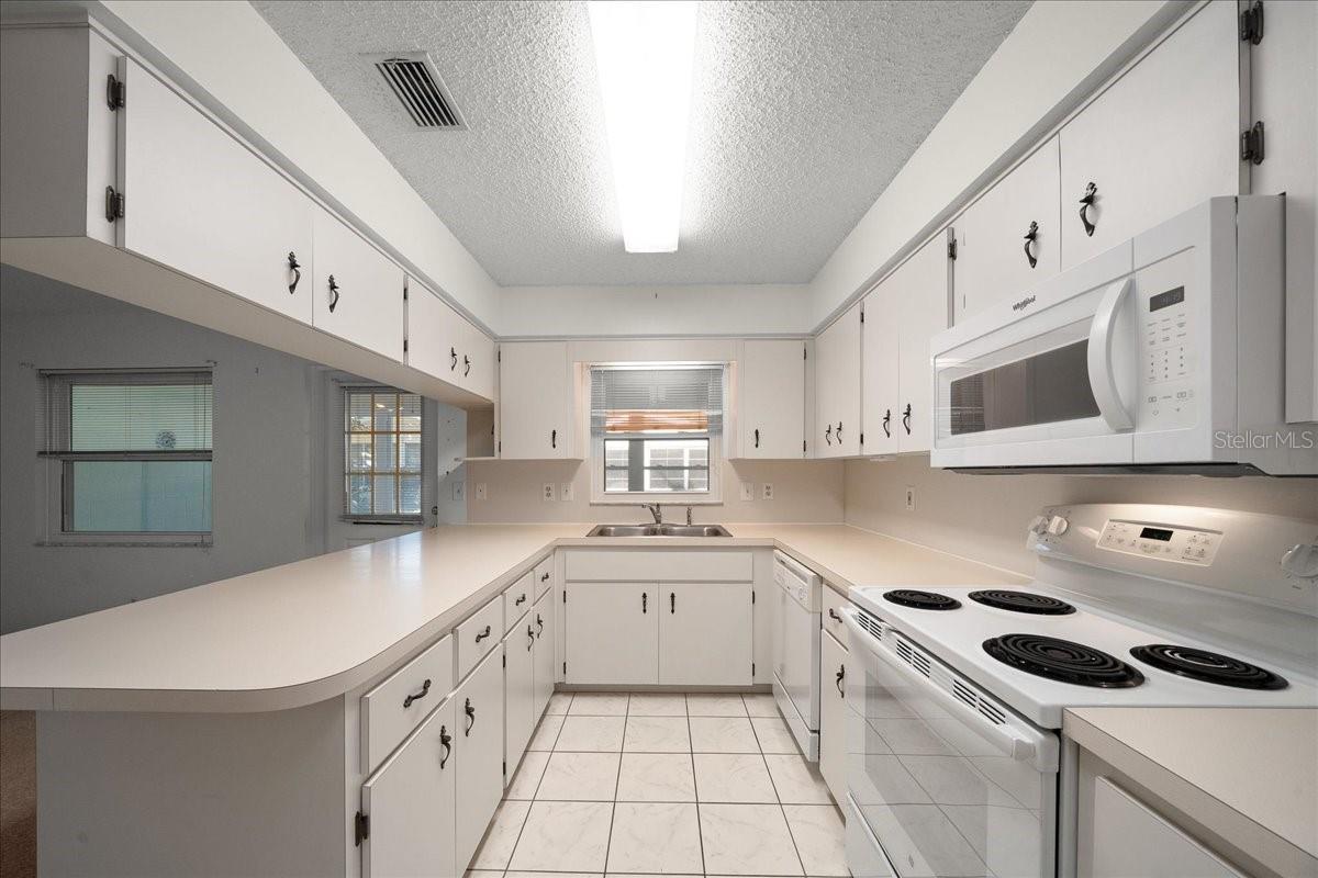 Image 27 of 56 For 8431 93rd Place A