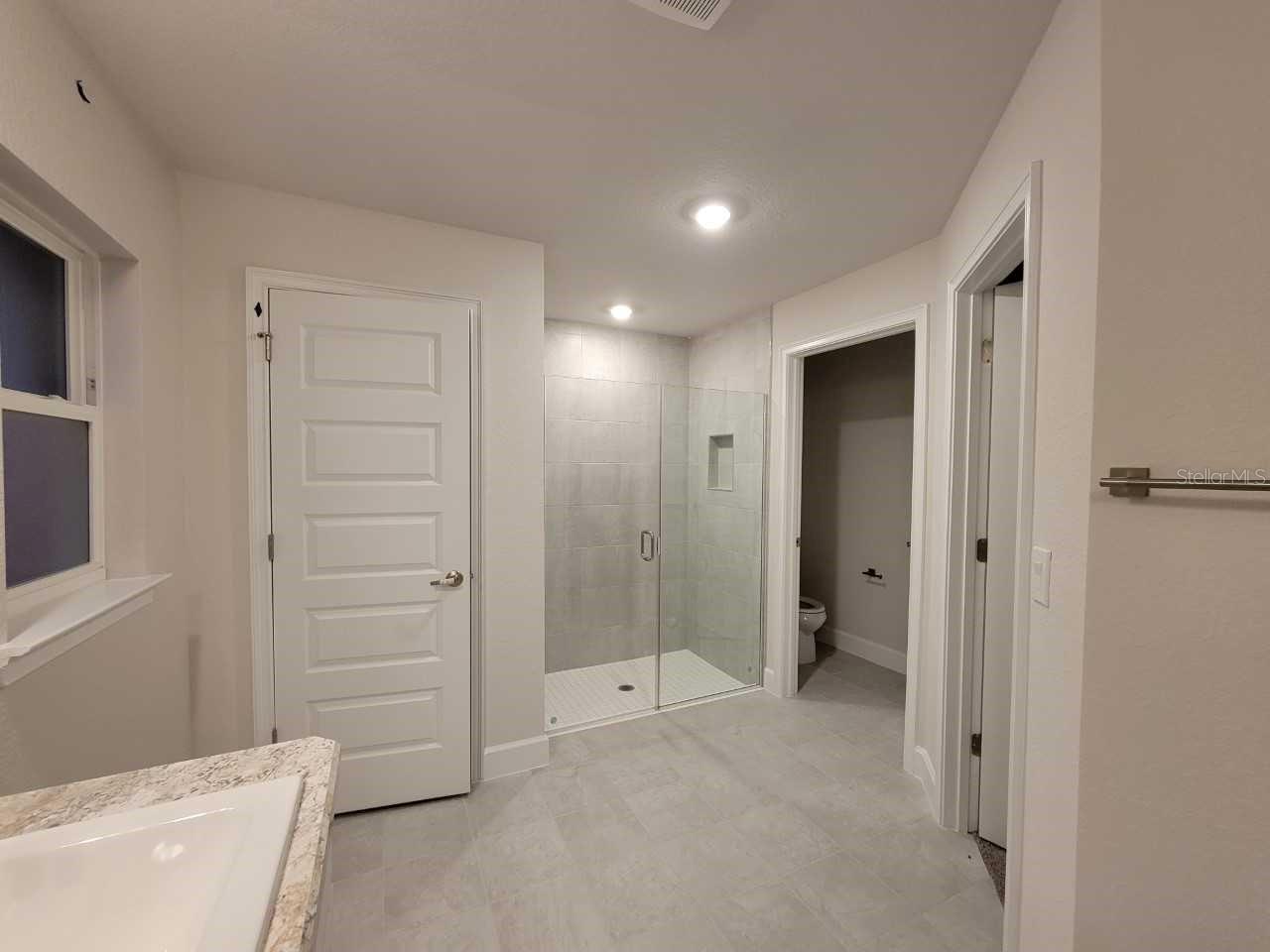 Image 11 of 21 For 12897 94th Lane