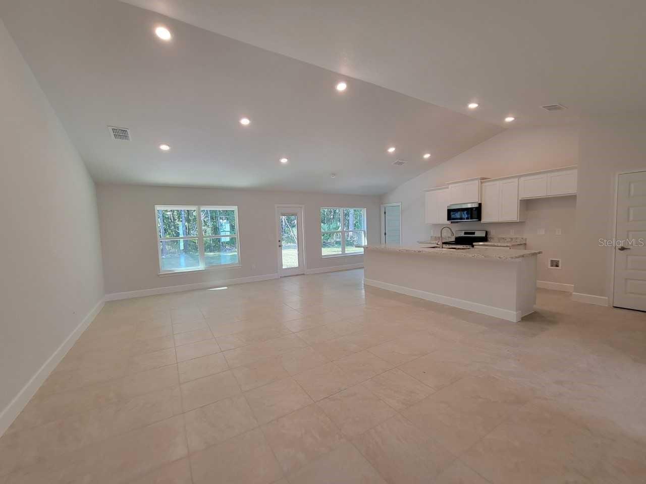 Image 5 of 21 For 12897 94th Lane