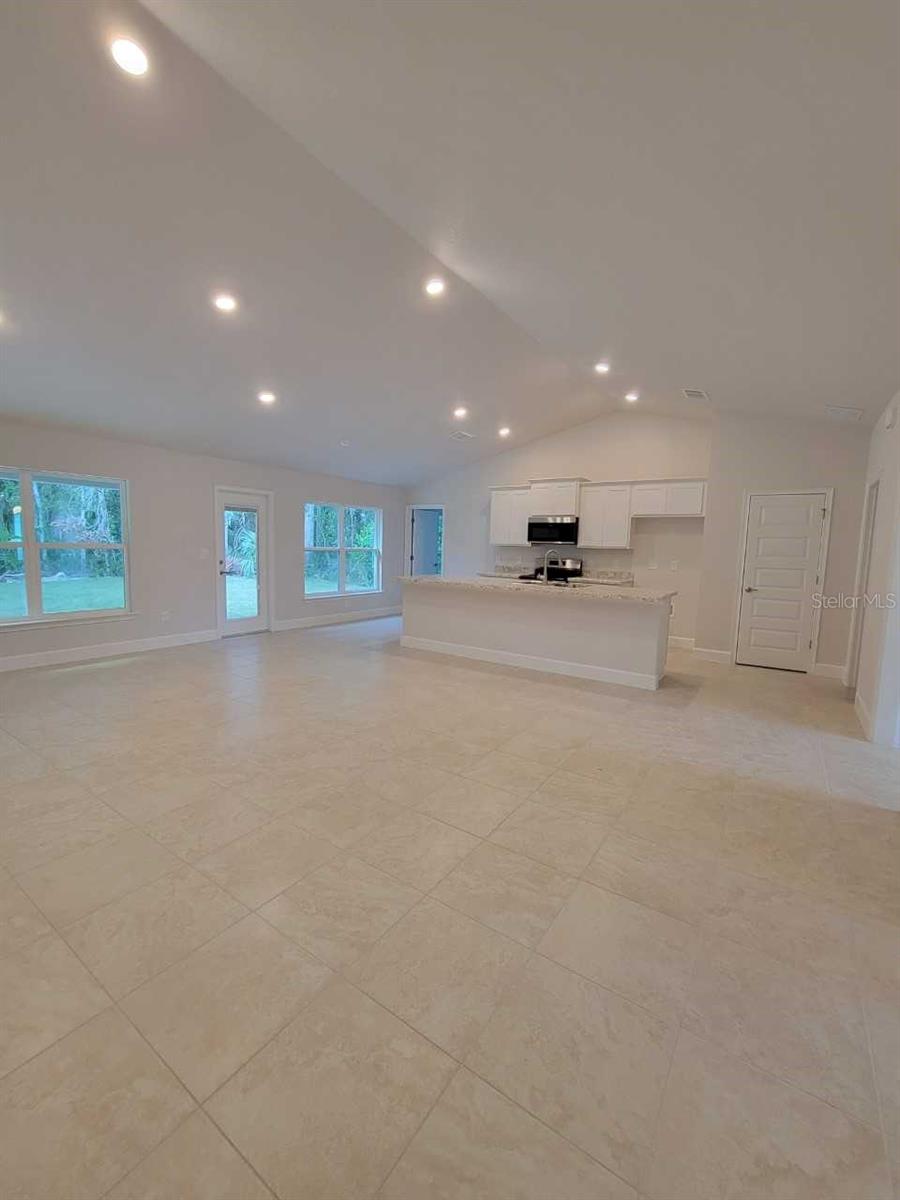 Image 6 of 21 For 12897 94th Lane