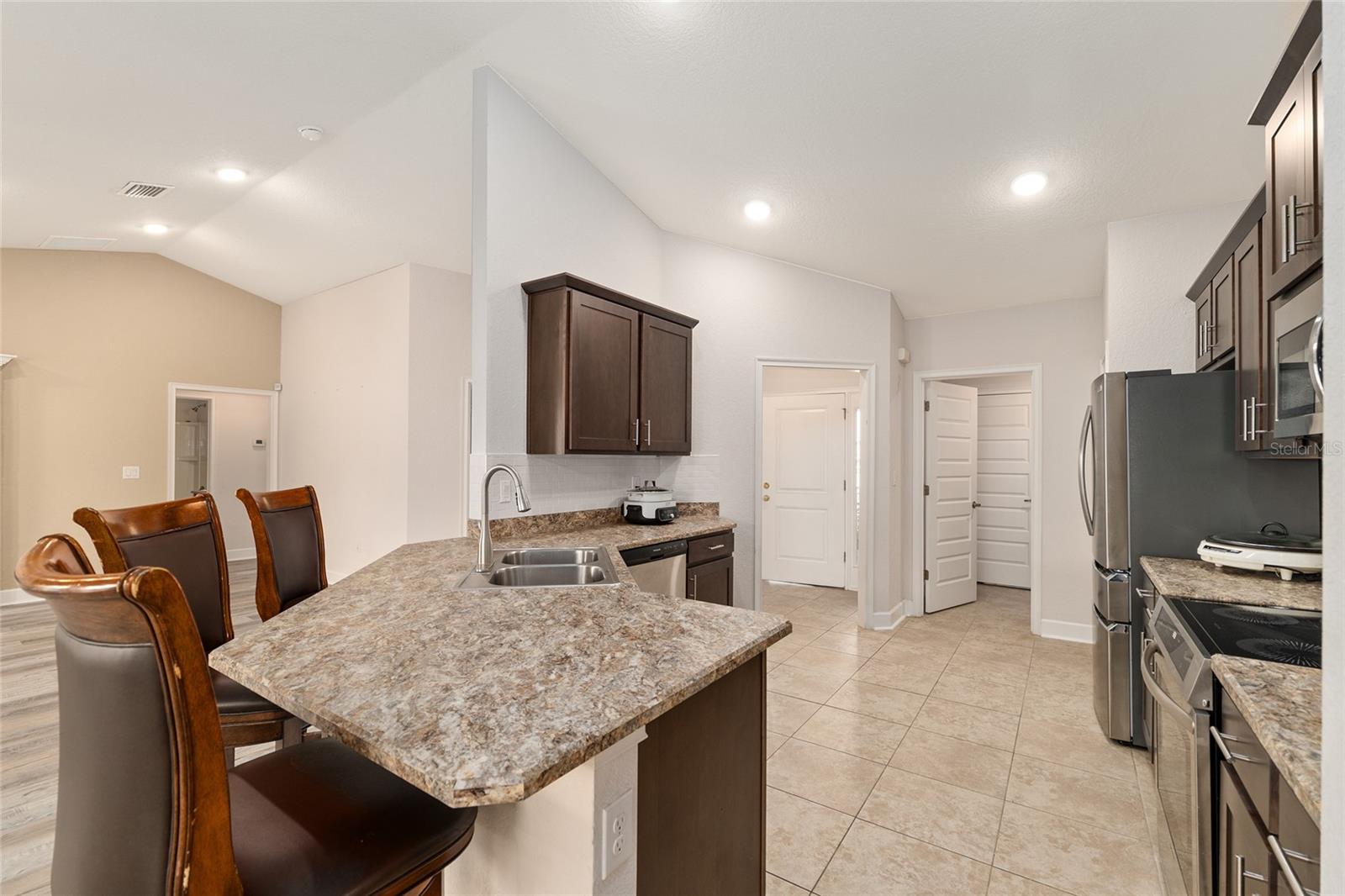 Image 22 of 71 For 4413 1st Court