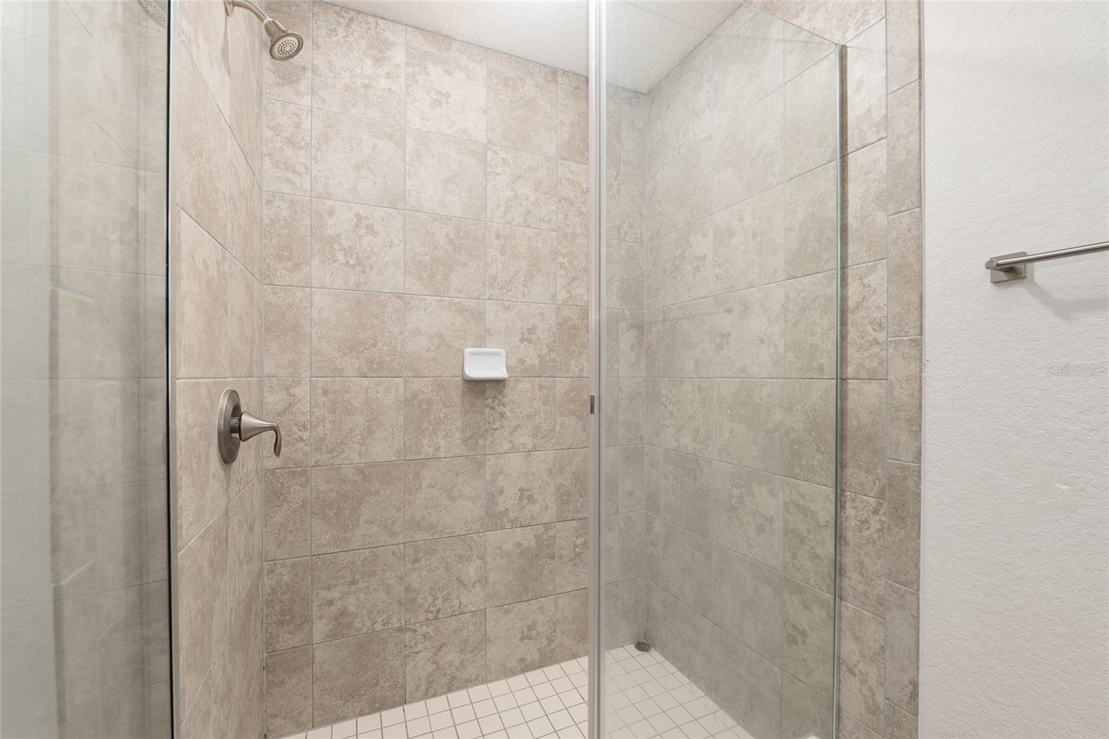 Image 34 of 71 For 4413 1st Court