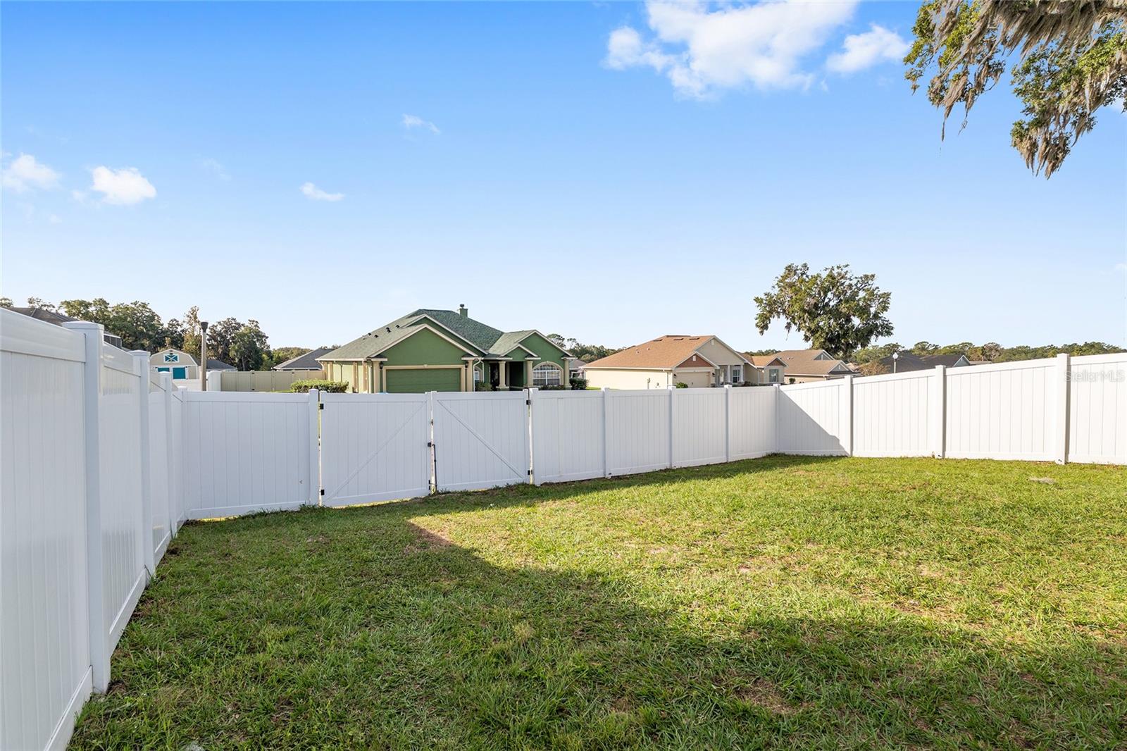 Image 54 of 71 For 4413 1st Court