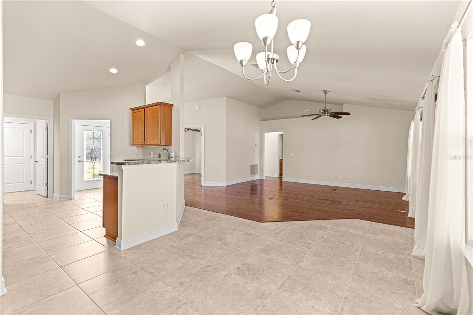 Image 17 of 53 For 4401 62nd Loop