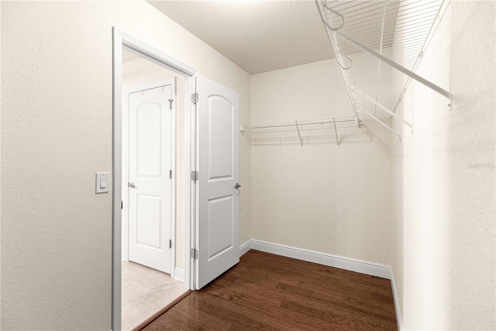 Image 23 of 53 For 4401 62nd Loop