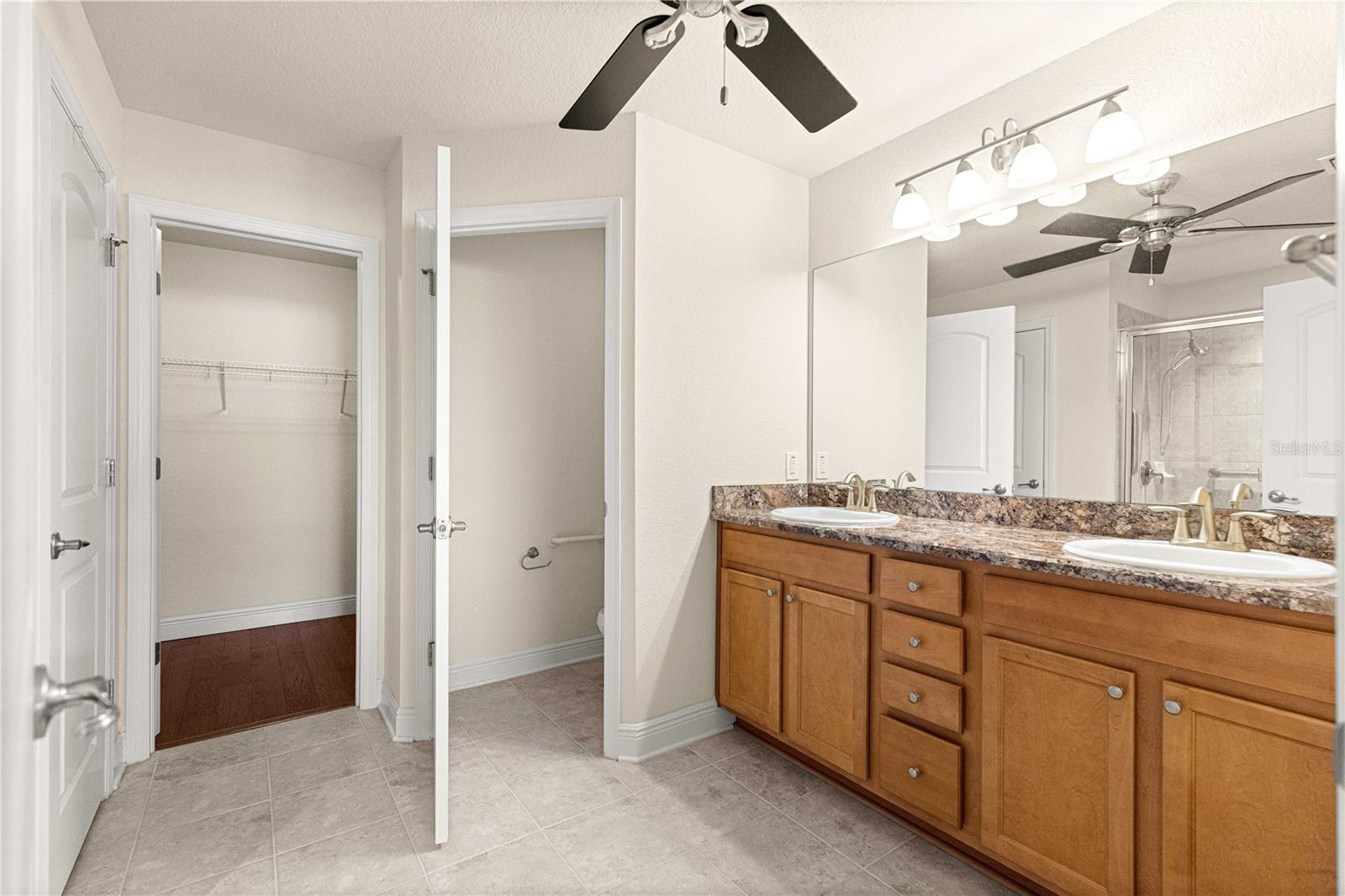 Image 24 of 53 For 4401 62nd Loop