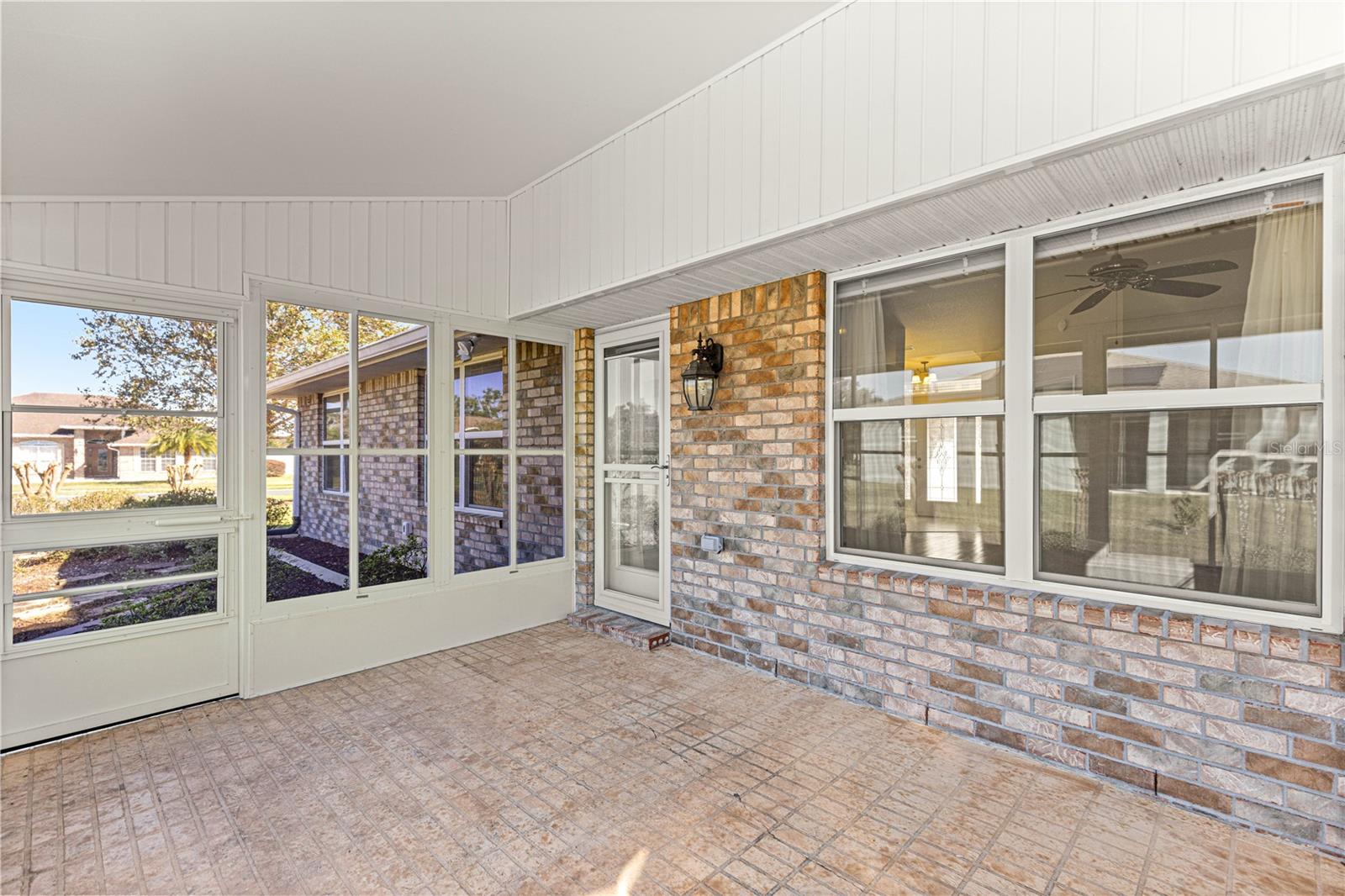 Image 37 of 53 For 4401 62nd Loop