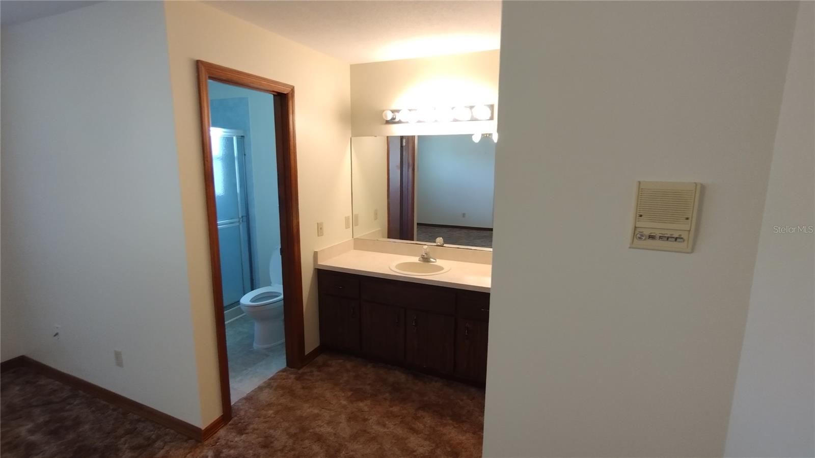 Image 15 of 79 For 14570 96th Court Se