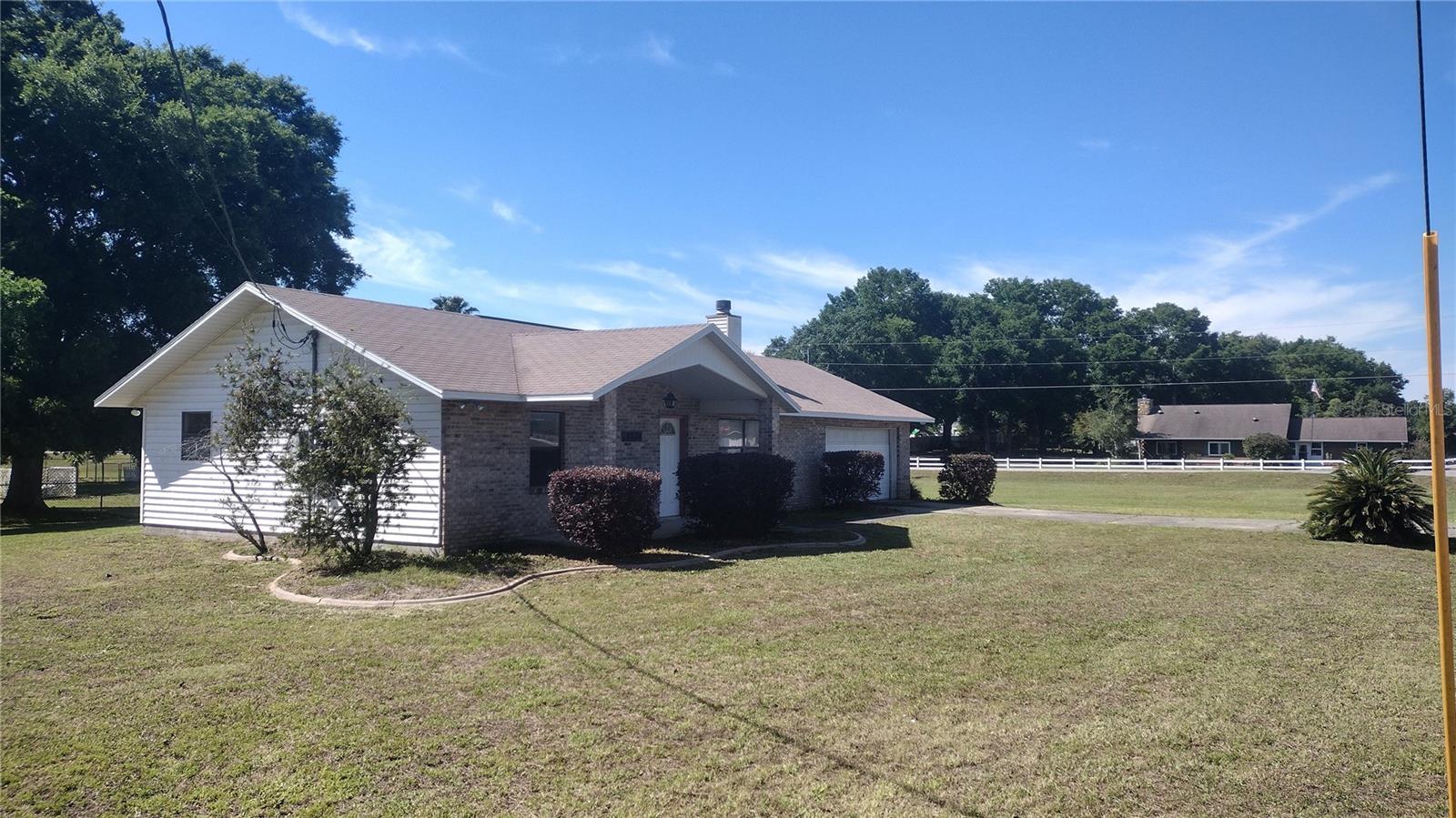 Image 2 of 79 For 14570 96th Court Se