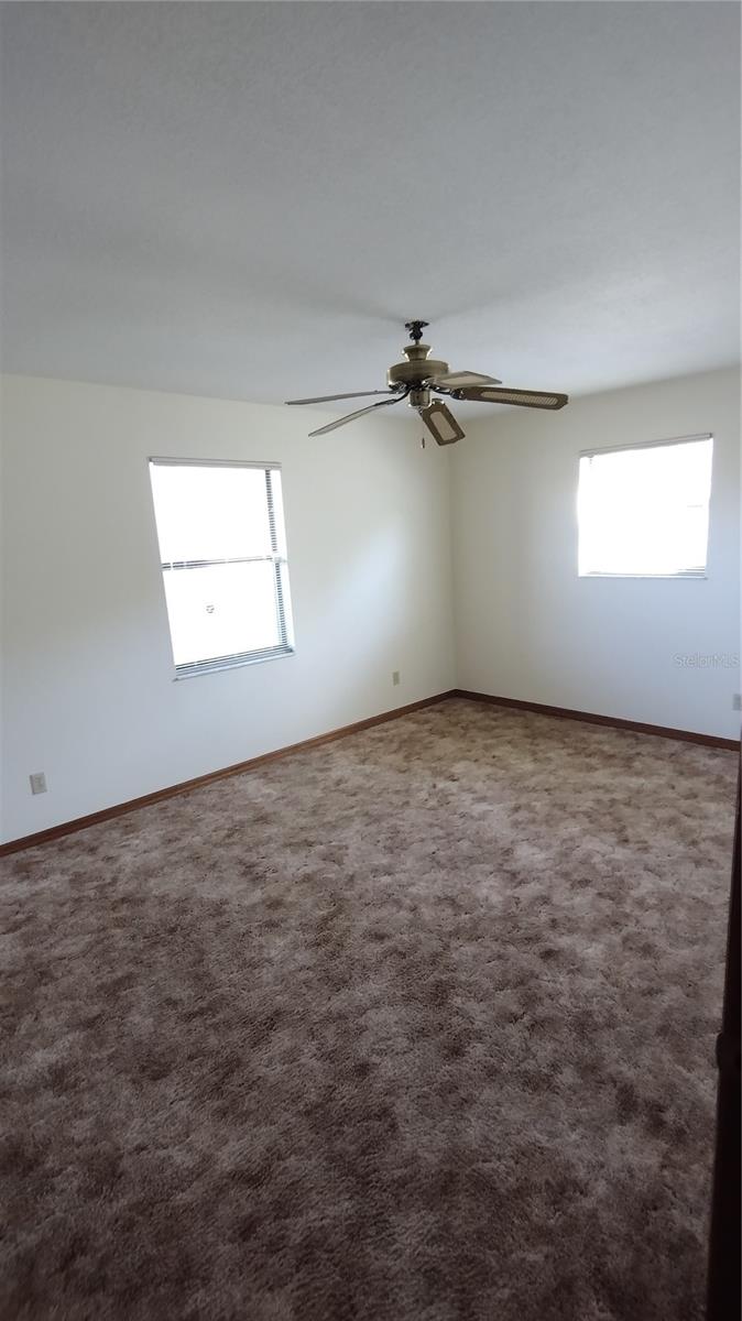 Image 23 of 79 For 14570 96th Court Se