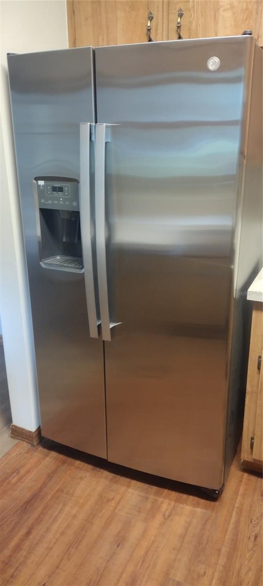 Image 36 of 79 For 14570 96th Court Se