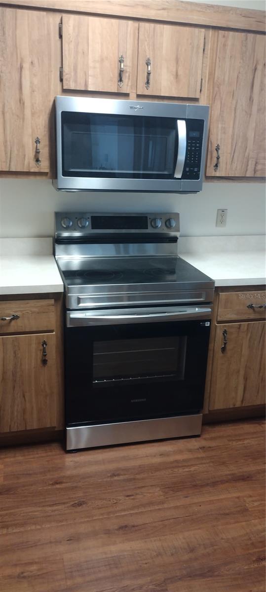 Image 39 of 79 For 14570 96th Court Se