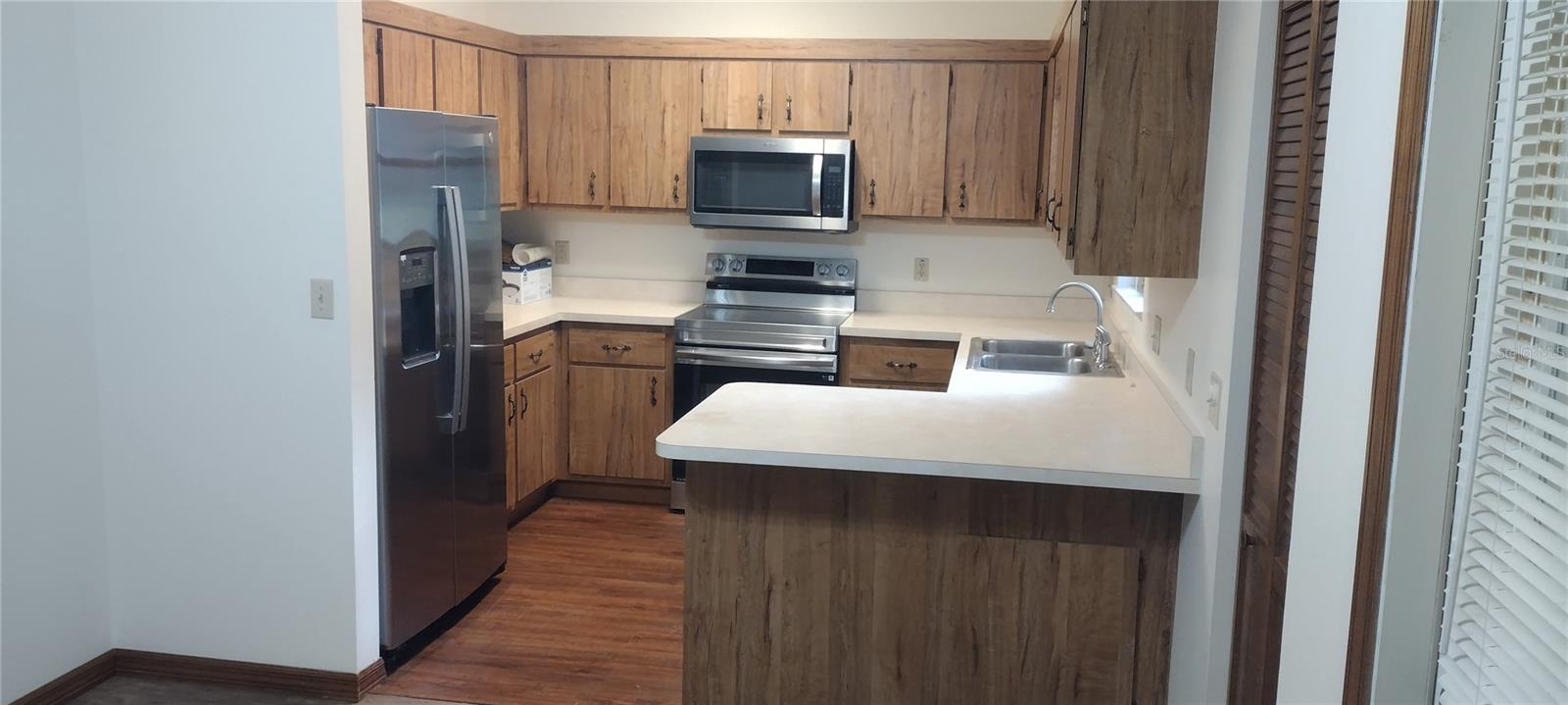 Image 41 of 79 For 14570 96th Court Se