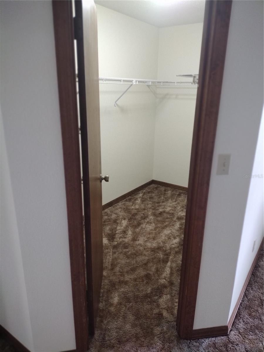 Image 44 of 79 For 14570 96th Court Se