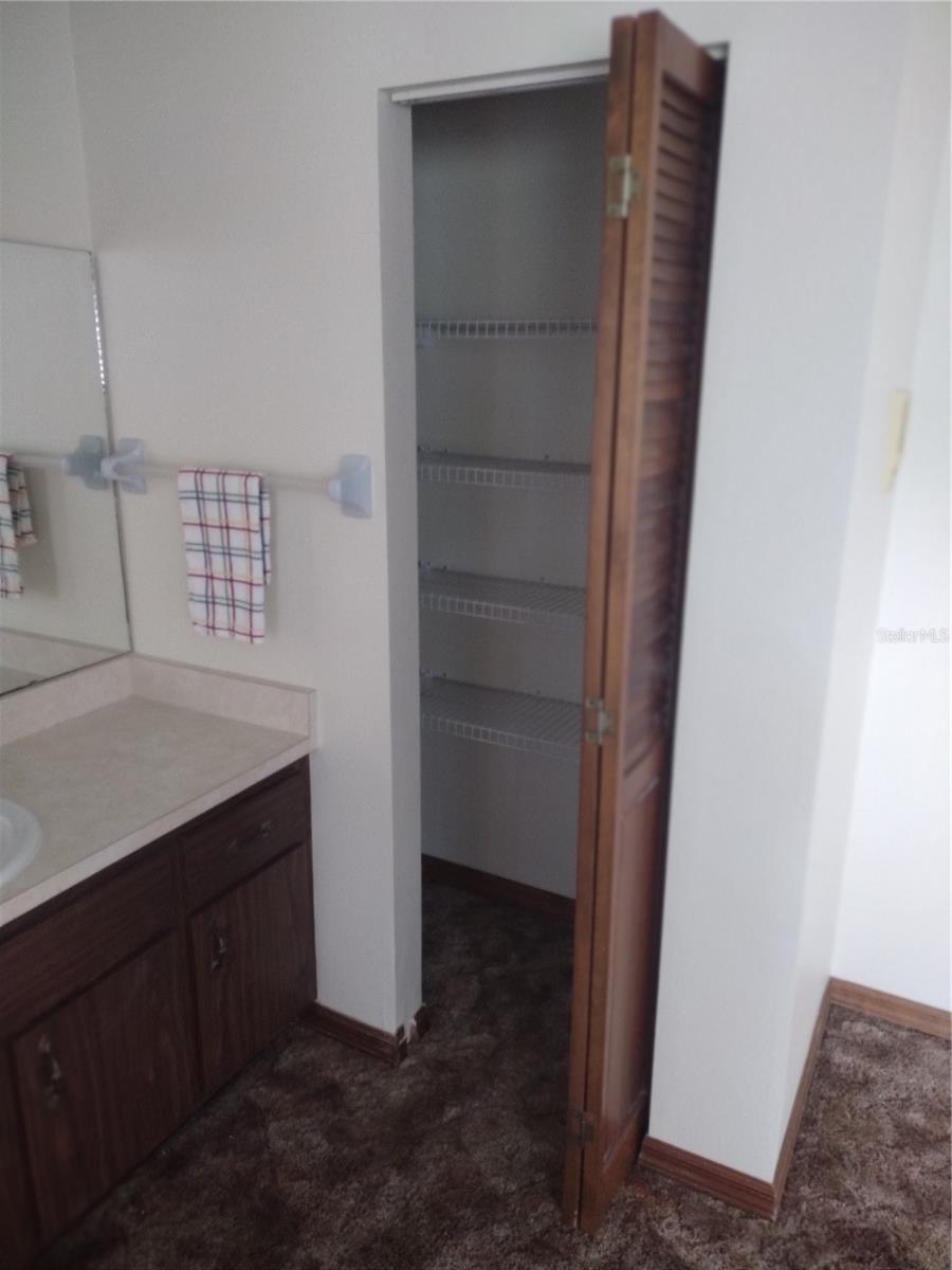 Image 47 of 79 For 14570 96th Court Se