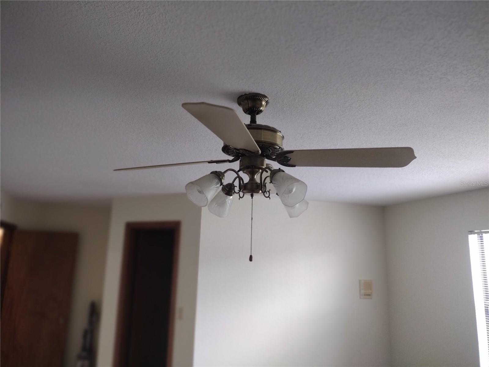 Image 49 of 79 For 14570 96th Court Se