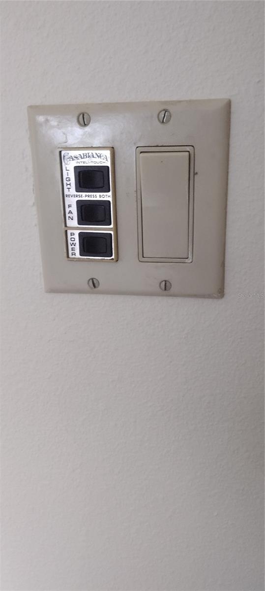 Image 56 of 79 For 14570 96th Court Se