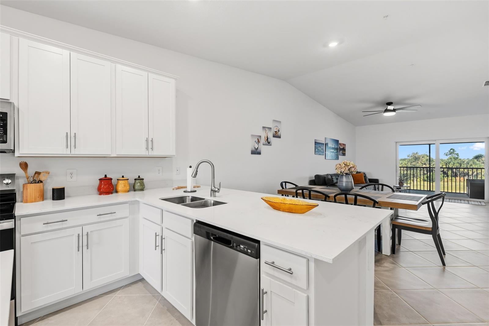 Image 11 of 44 For 17475 Opal Sand Drive 207