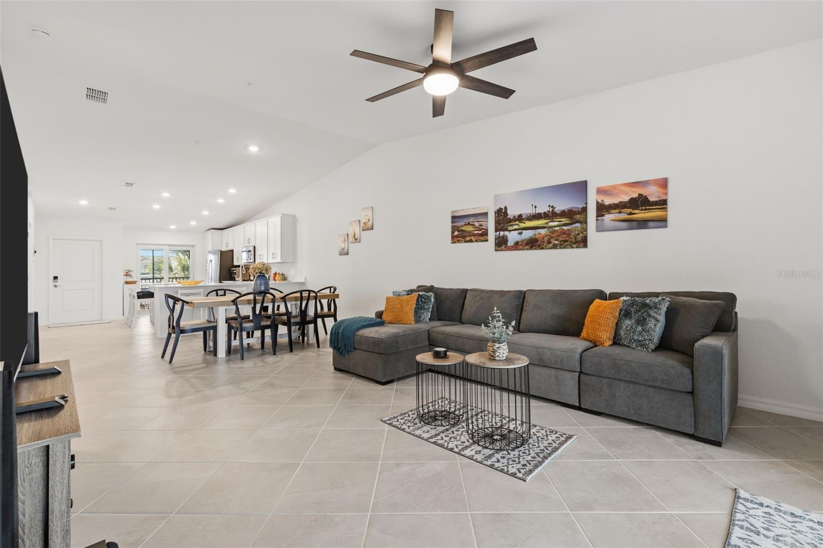 Image 19 of 44 For 17475 Opal Sand Drive 207