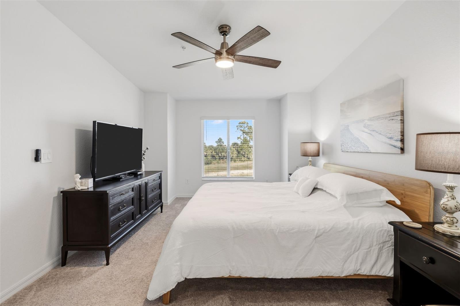 Image 21 of 44 For 17475 Opal Sand Drive 207