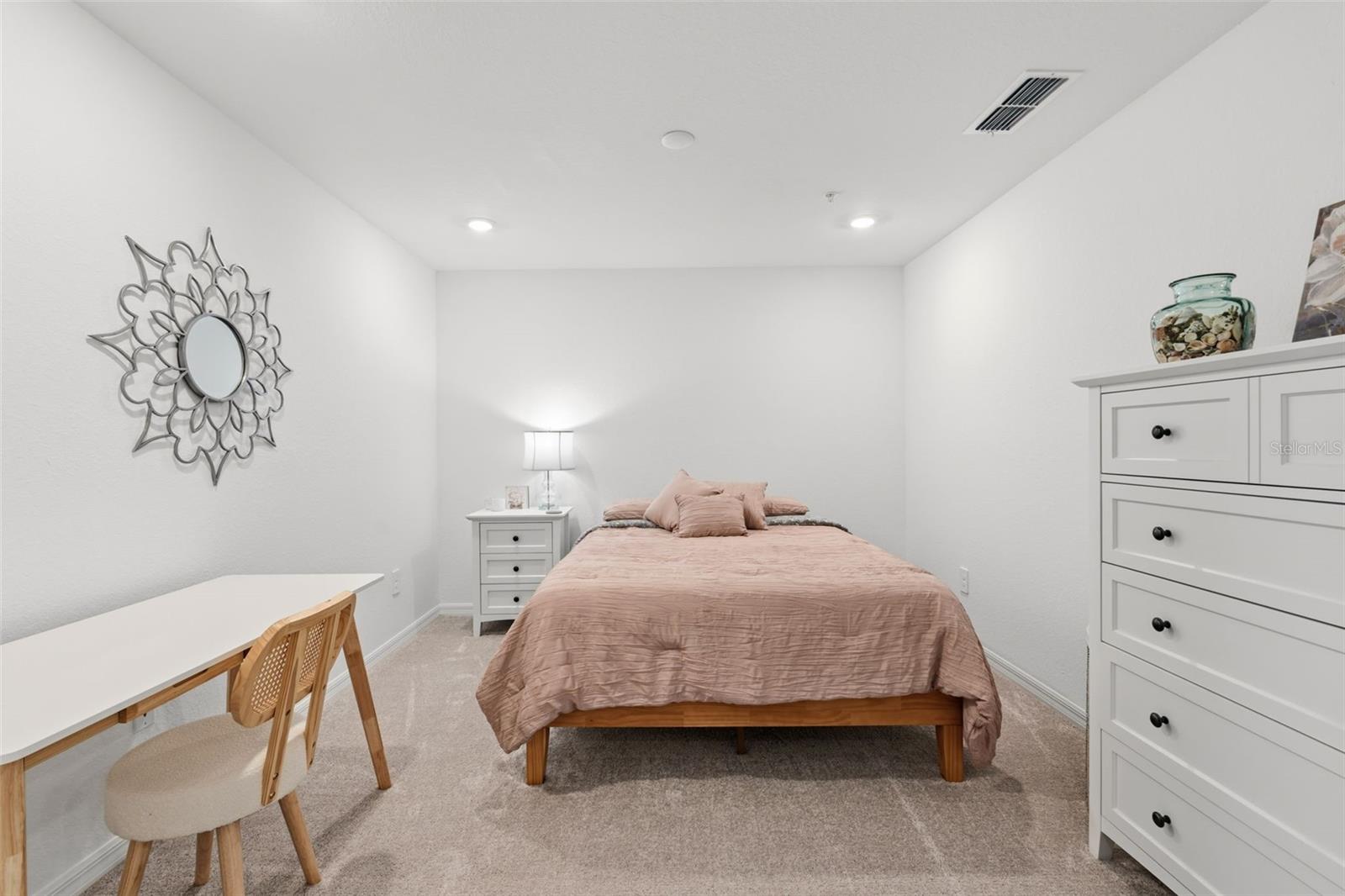 Image 31 of 44 For 17475 Opal Sand Drive 207