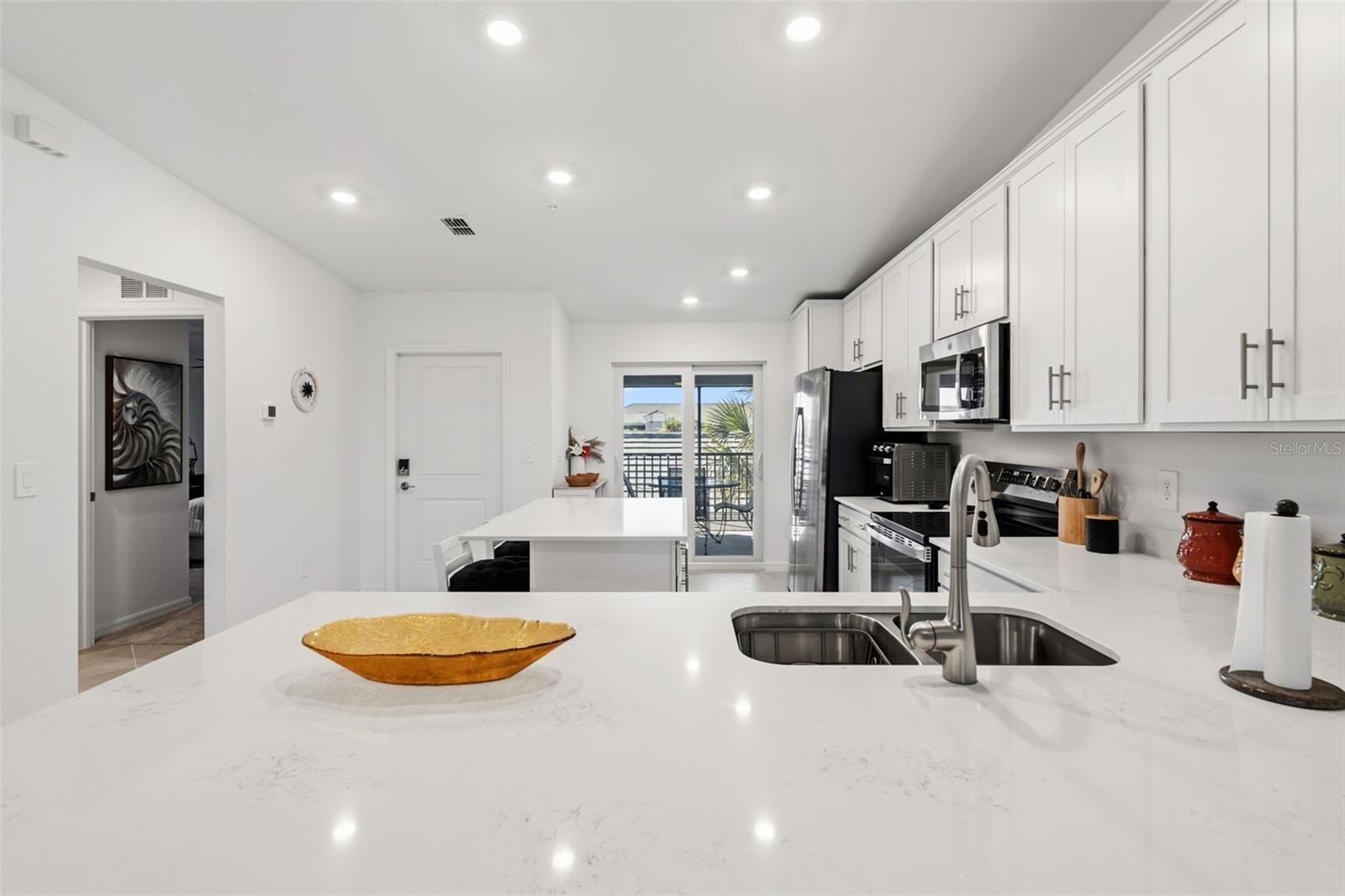 Image 5 of 44 For 17475 Opal Sand Drive 207