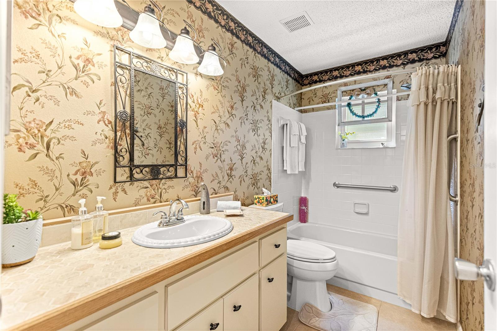 Image 26 of 37 For 8350 93rd Lane D