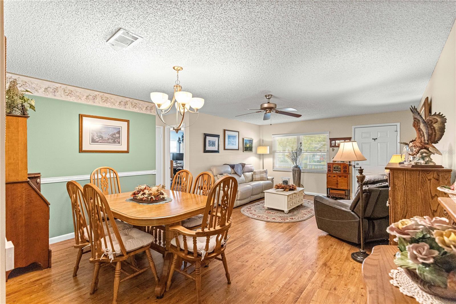 Image 6 of 37 For 8350 93rd Lane D