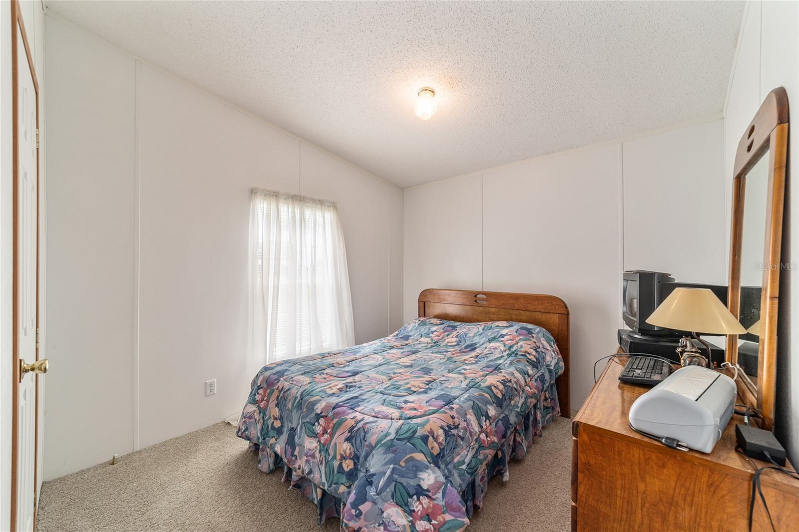 Image 22 of 40 For 17176 Us Highway 441